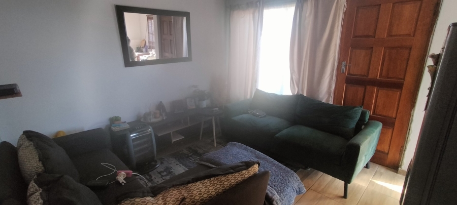 2 Bedroom Property for Sale in Selosesha Free State